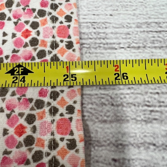 Croft and Barrow Pink Circles Top - Picture 9 of 10